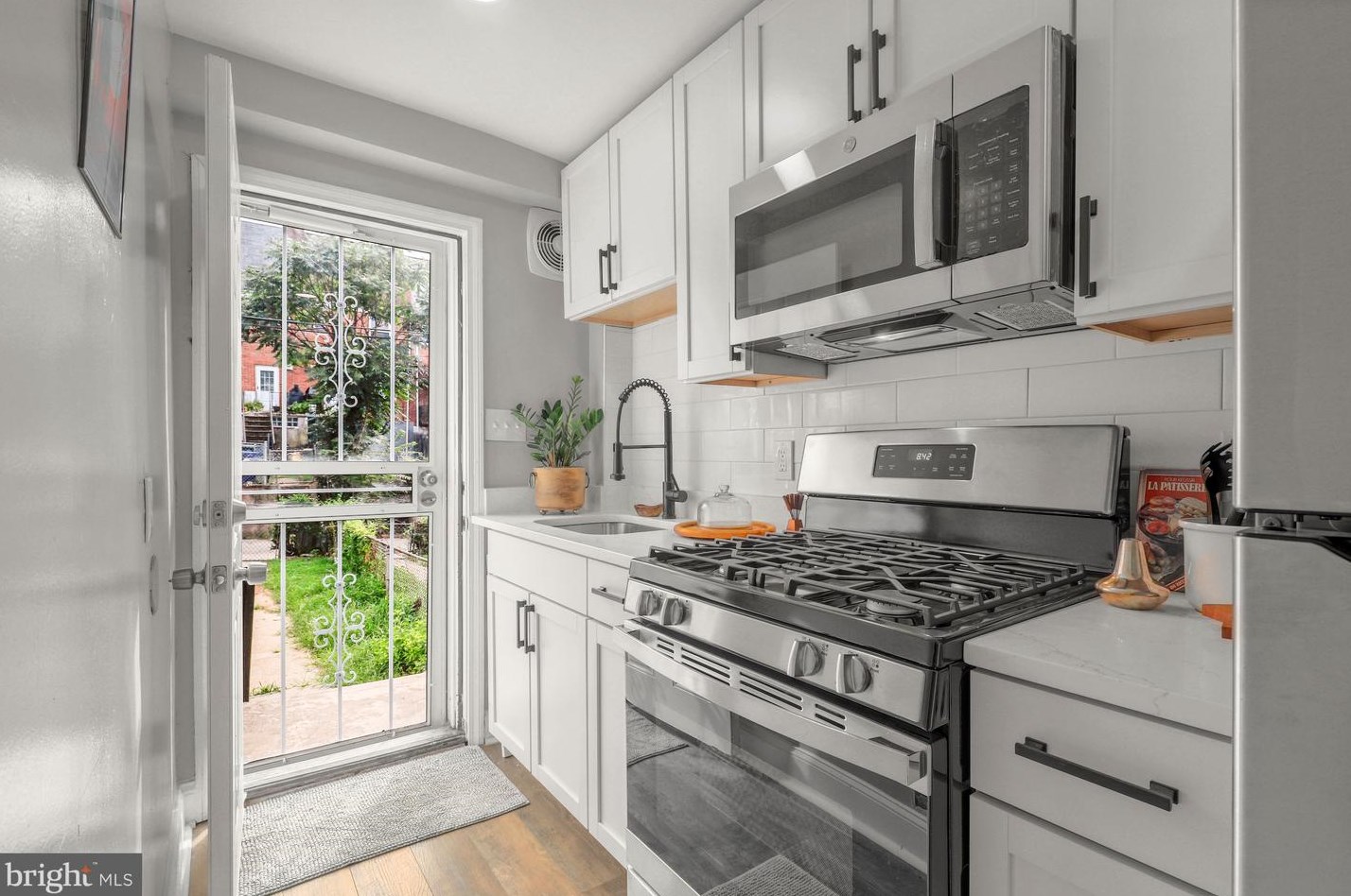 3319 Brendan Ave, Baltimore MD  21213-1842 exterior