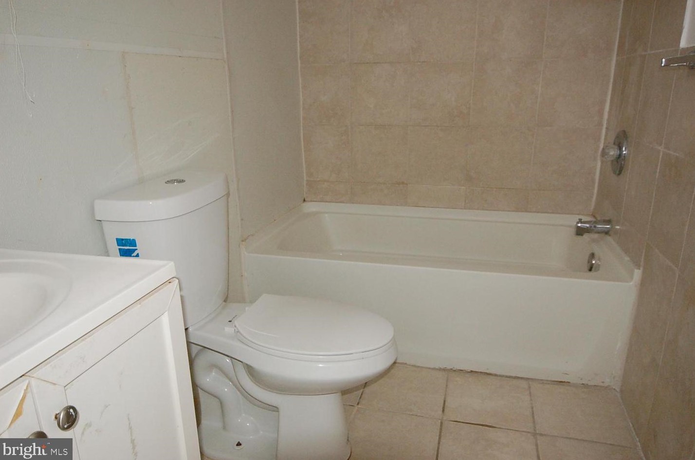 2015 Jefferson St, Baltimore MD  21205-2335 exterior