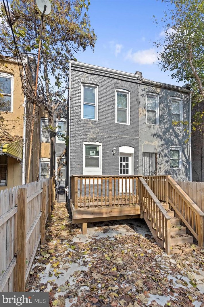 1937 Mosher St, Baltimore MD  21217-1050 exterior