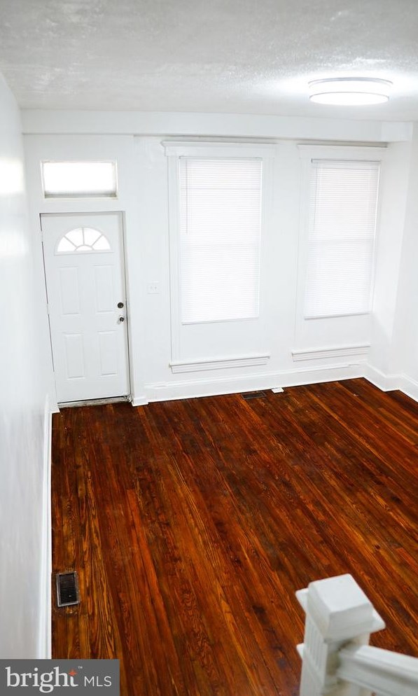 1818 Ruxton Ave, Baltimore MD  21216-3733 exterior
