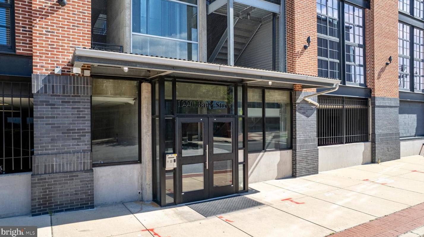 1220 Bank St Apt 403, Baltimore, MD 21202