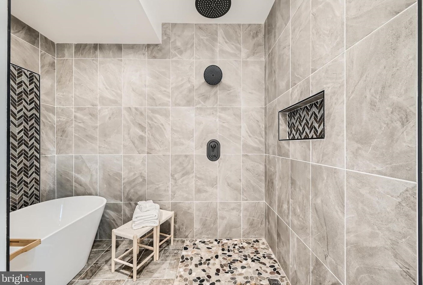 1606 Caroline St, Baltimore MD  21213-3332 exterior