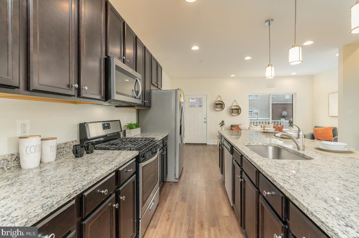 25 Bethel St, Baltimore MD  21231-1535 exterior