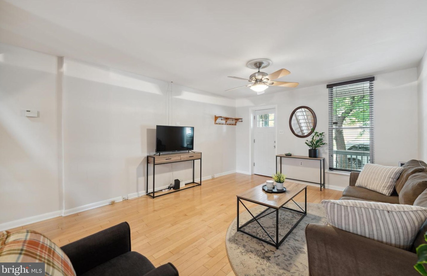 3461 Keswick Rd, Baltimore MD  21211-2635 exterior