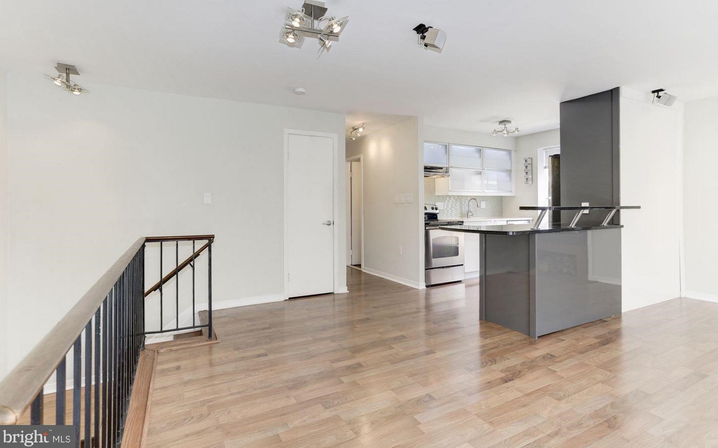 530 Charles St, Baltimore MD  21201-2427 exterior