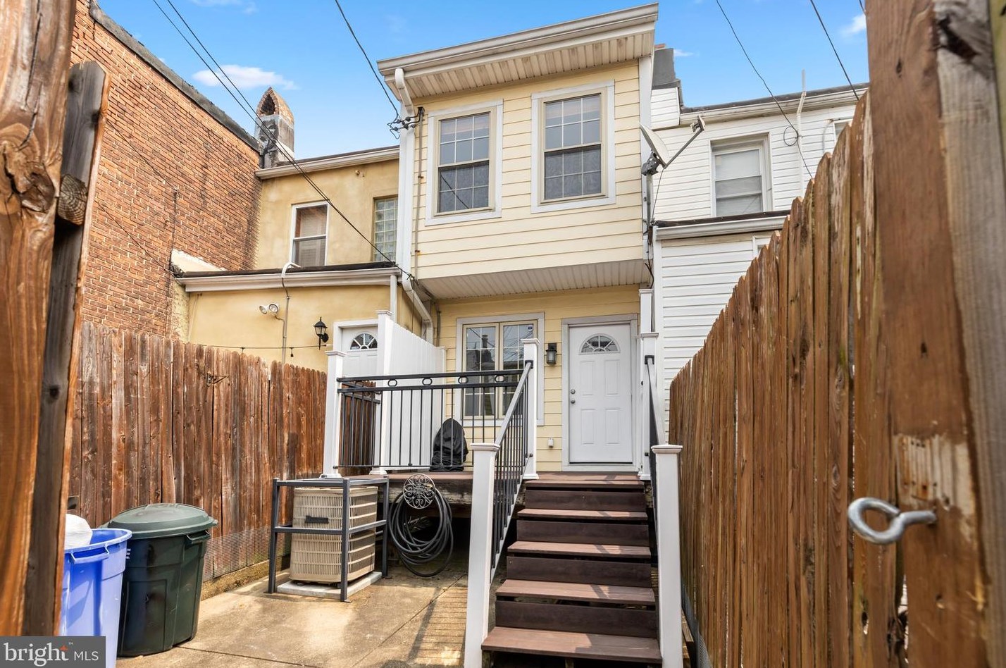 160 Curley St, Baltimore MD  21224-1331 exterior