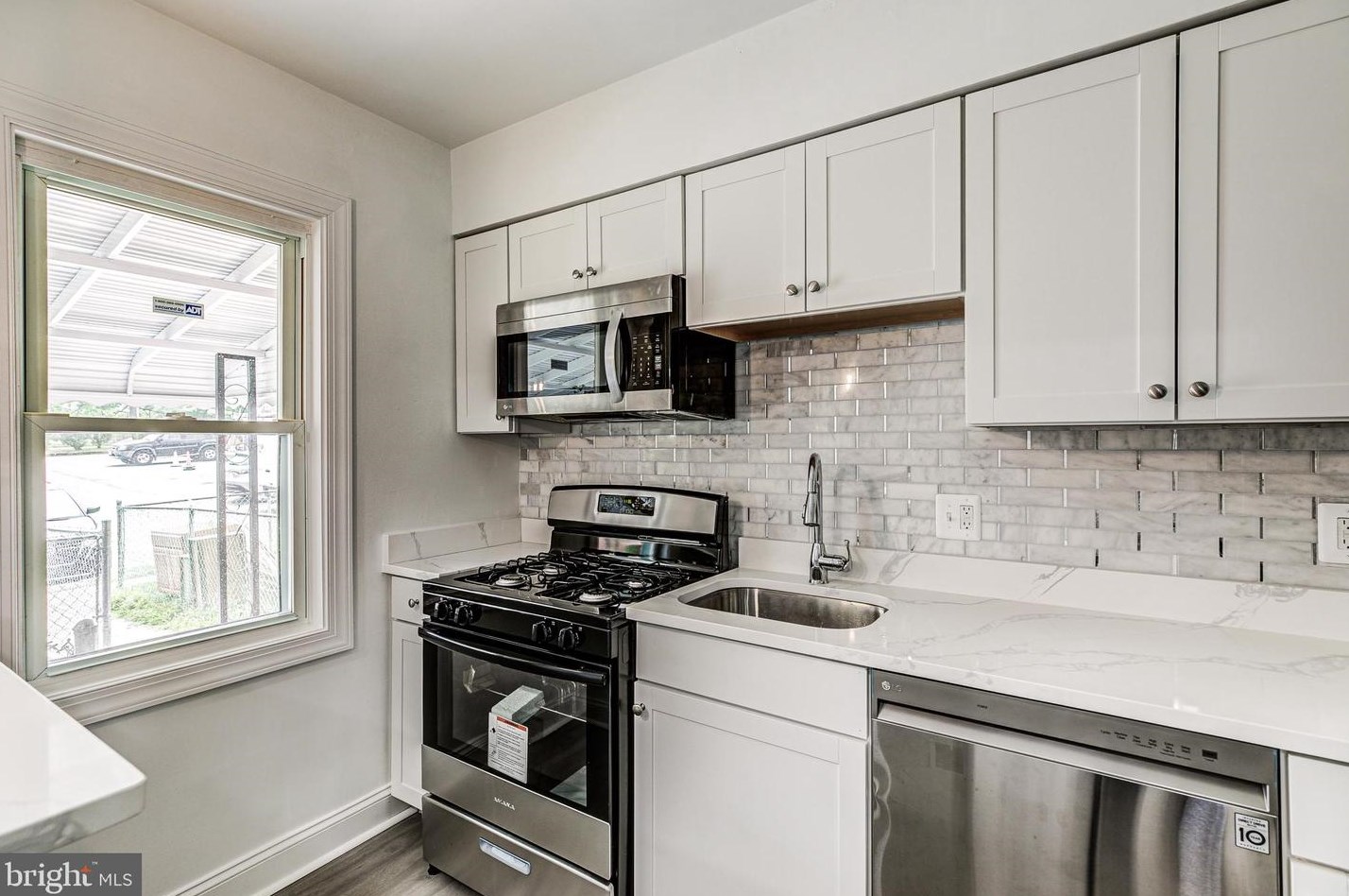 1043 Cameron Rd, Baltimore, MD 21212-4002