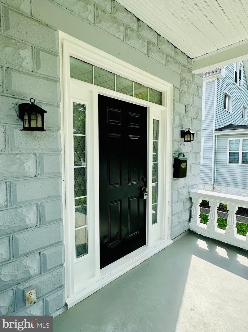 4201 Fernhill Ave, Baltimore MD  21215-4827 exterior