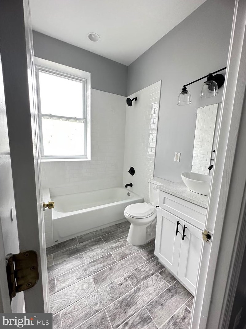 4201 Fernhill Ave, Baltimore MD  21215-4827 exterior