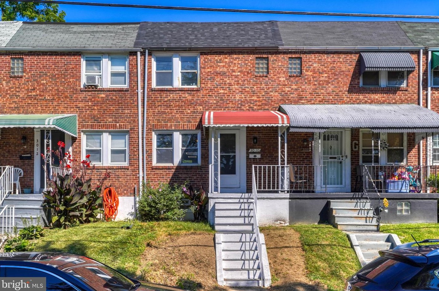 3010 Grantley Ave, Baltimore, MD 21215-6617