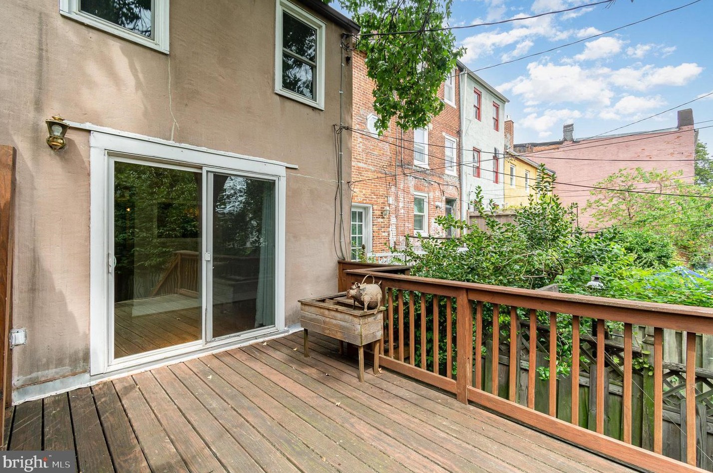 913 Mchenry St, Baltimore MD 21223-2901 exterior