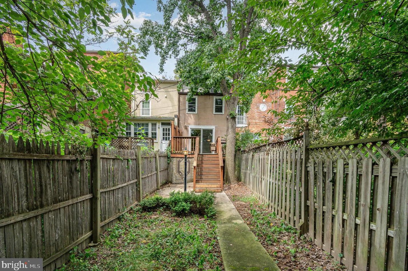 913 Mchenry St, Baltimore MD 21223-2901 exterior