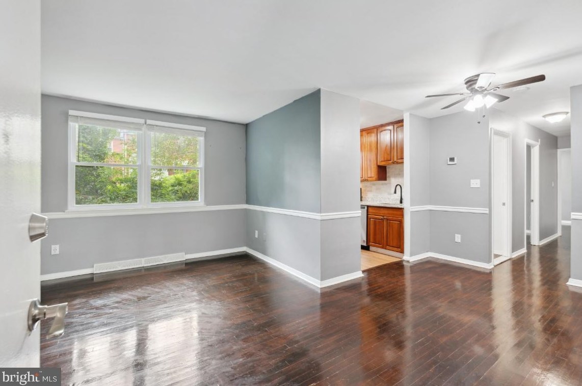 4409 Falls Bridge Dr #g, Baltimore, MD 21211