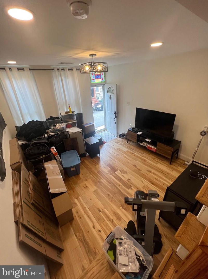 127 Burnett St, Baltimore, MD 21230-3703