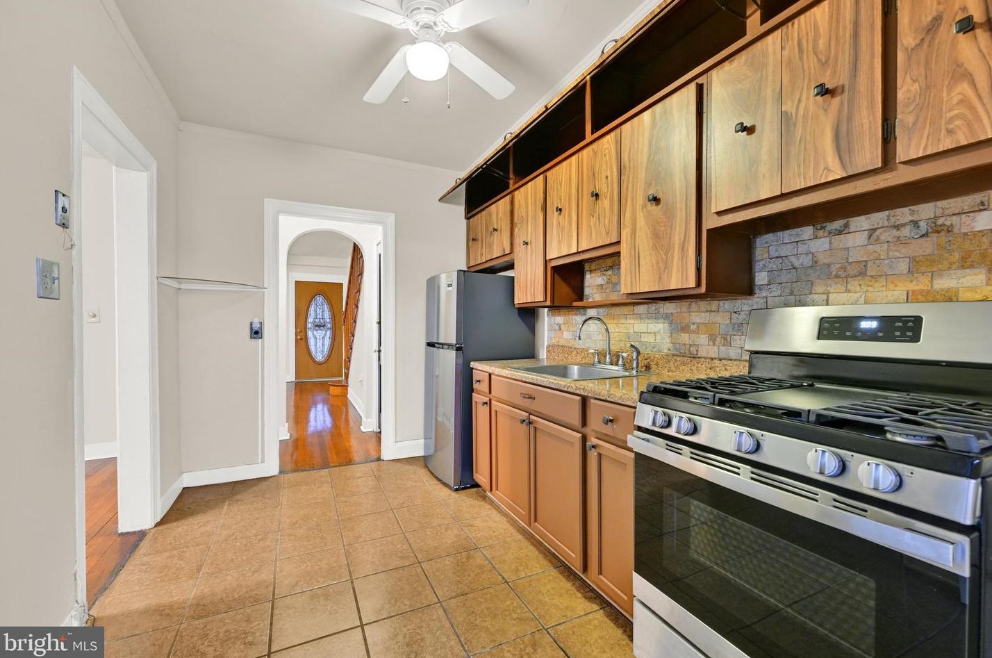 13 Kossuth St, Baltimore MD  21229-3752 exterior