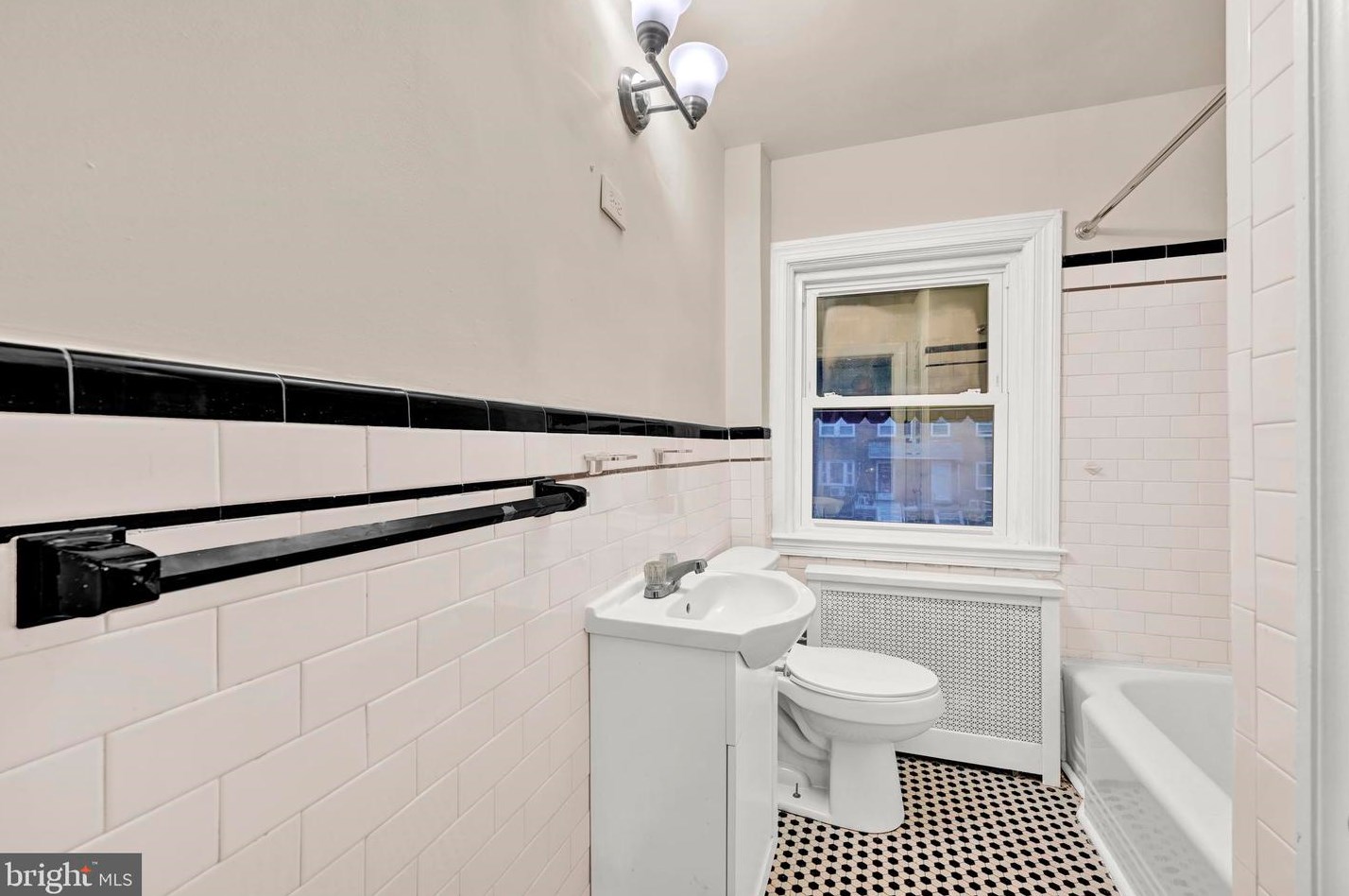 13 Kossuth St, Baltimore MD  21229-3752 exterior