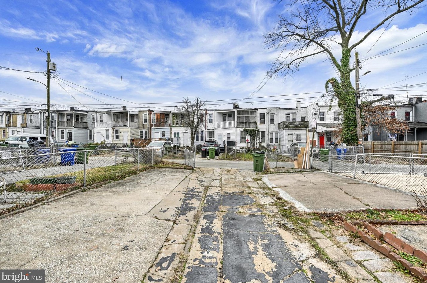 13 Kossuth St, Baltimore MD  21229-3752 exterior