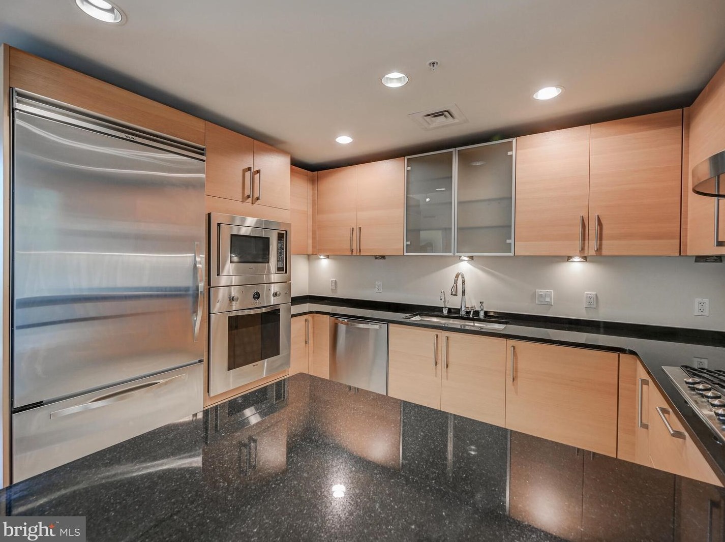801 Key Hwy Unit 233, Baltimore, MD 21230