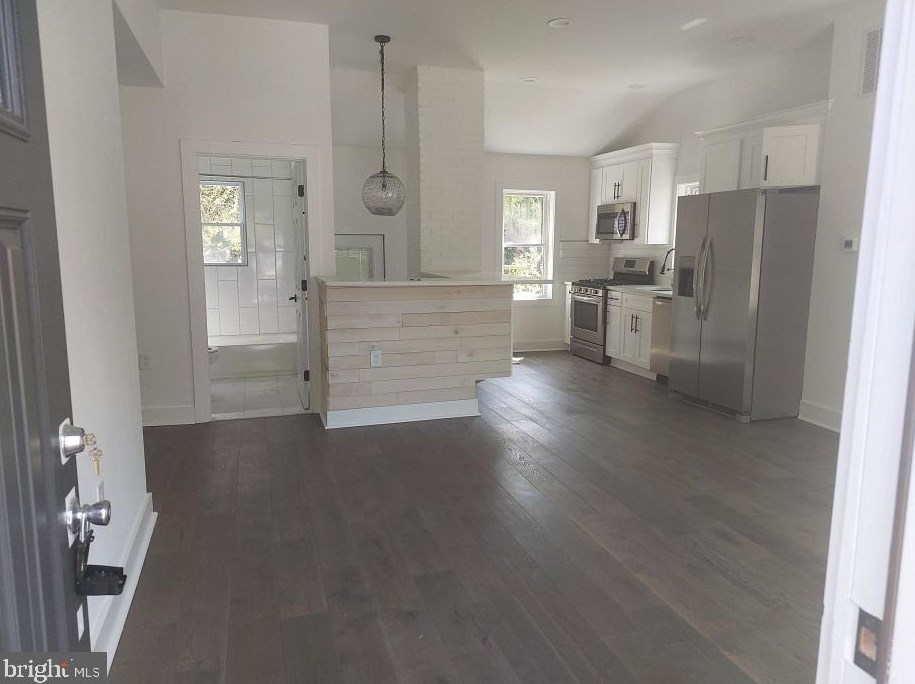 4303 White Ave, Baltimore, MD 21206