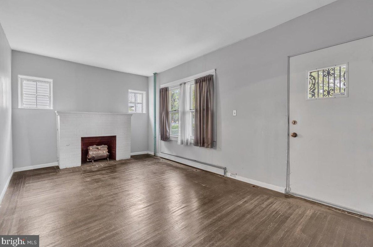 4103 Barrington Rd, Baltimore, MD 21207-7608