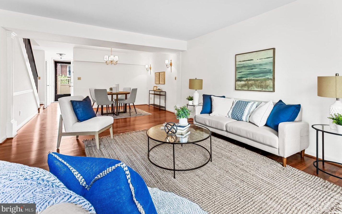 4 Palmer Grn Ct, Baltimore MD 21210-1502 exterior