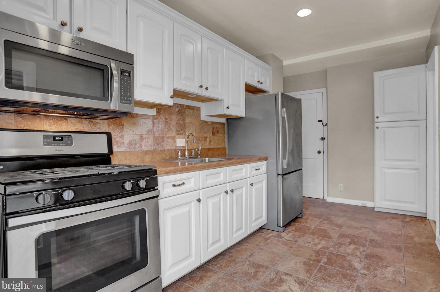 1634 Walterswood Rd, Baltimore, MD 21239-2421