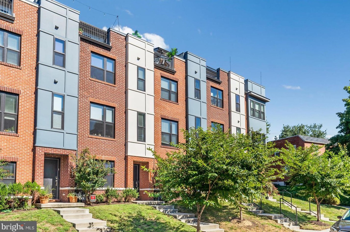 1460 Redfern Ave, Baltimore, MD 21211-1529