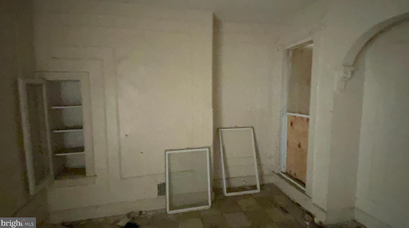 1737 Carey St, Baltimore MD  21217-1715 exterior