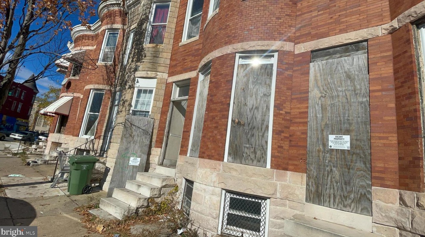 1737 Carey St, Baltimore MD  21217-1715 exterior