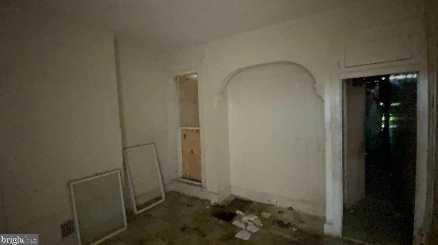 1737 Carey St, Baltimore MD  21217-1715 exterior