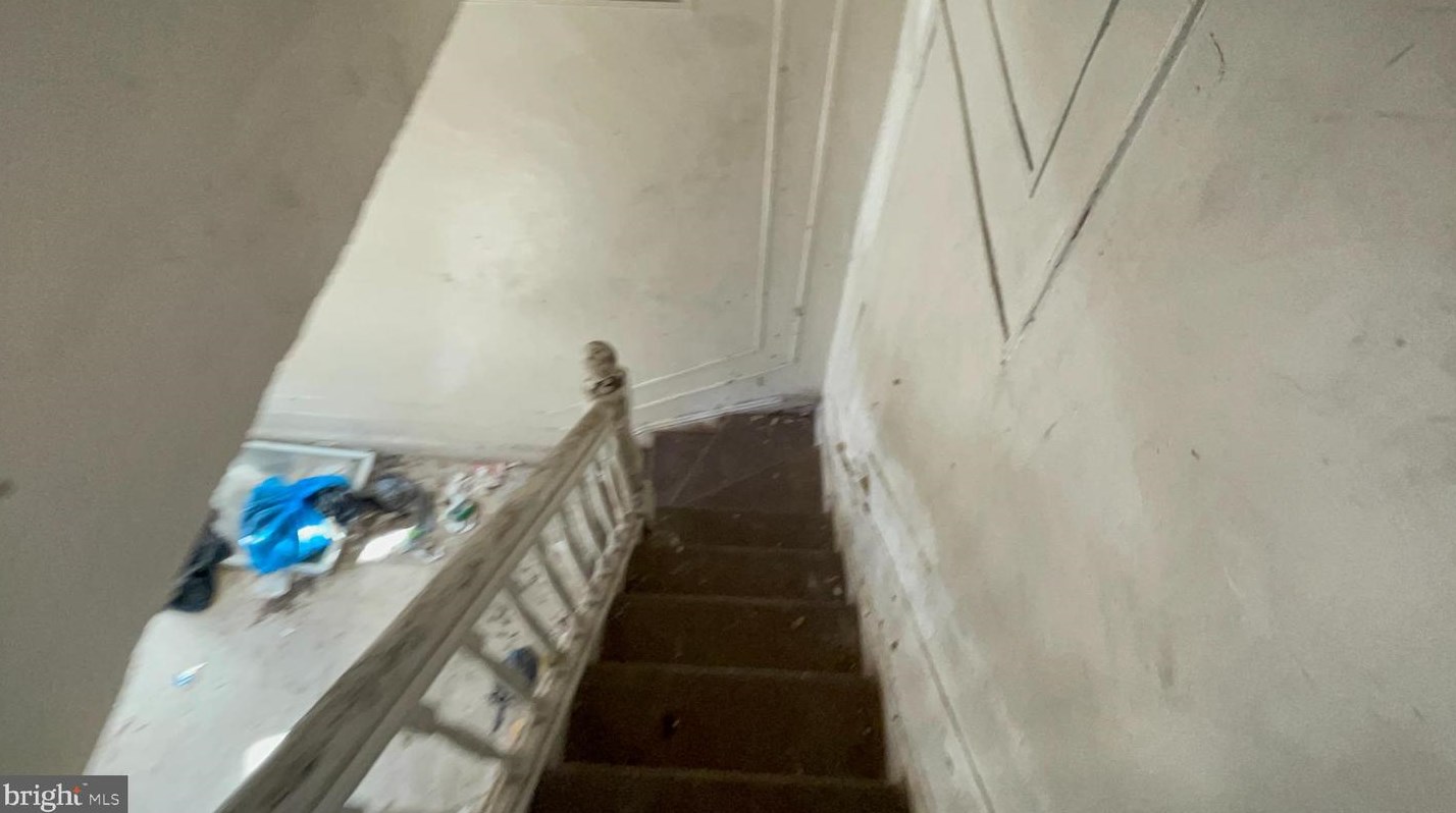 1737 Carey St, Baltimore MD  21217-1715 exterior