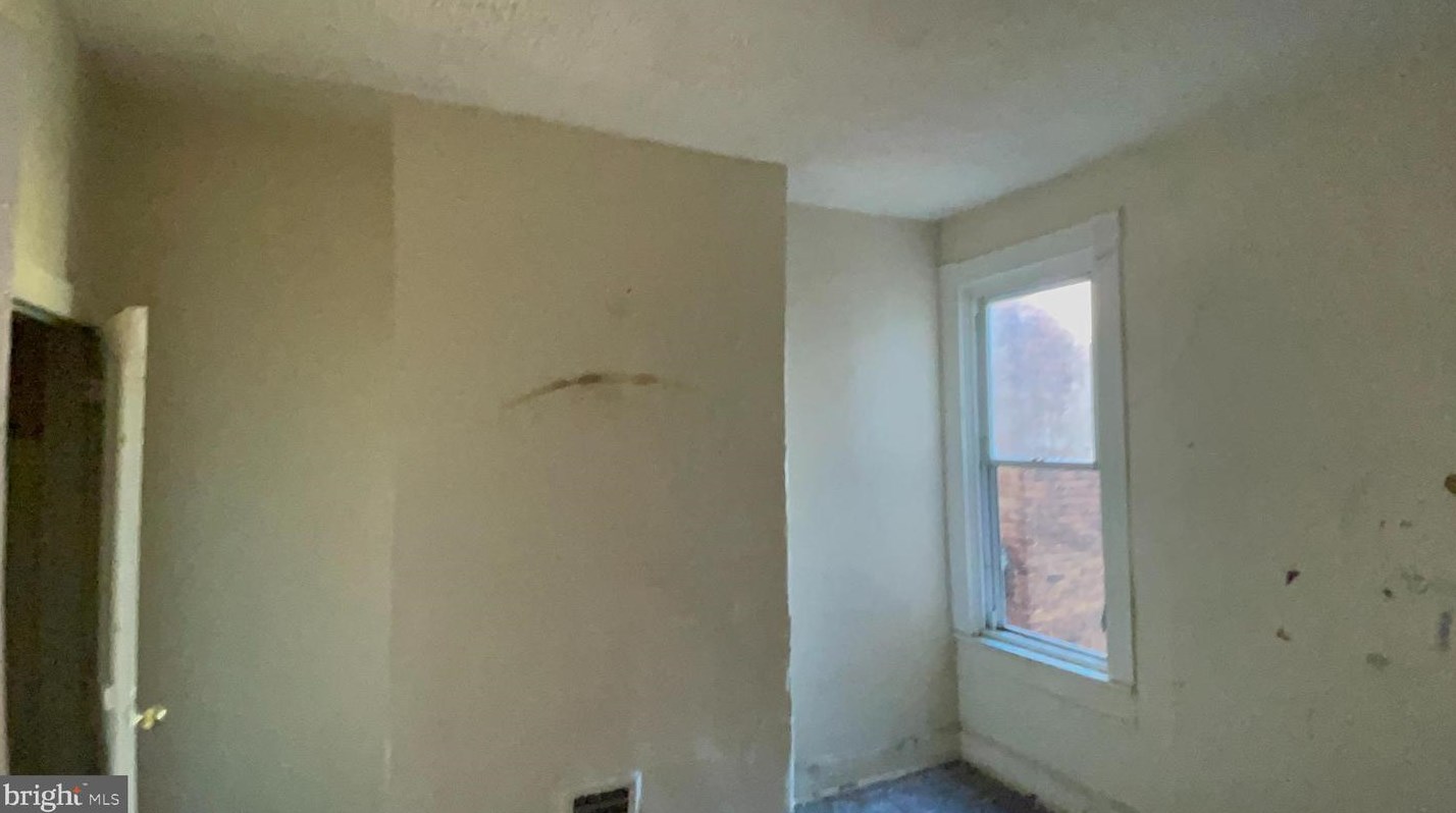 1737 Carey St, Baltimore MD  21217-1715 exterior