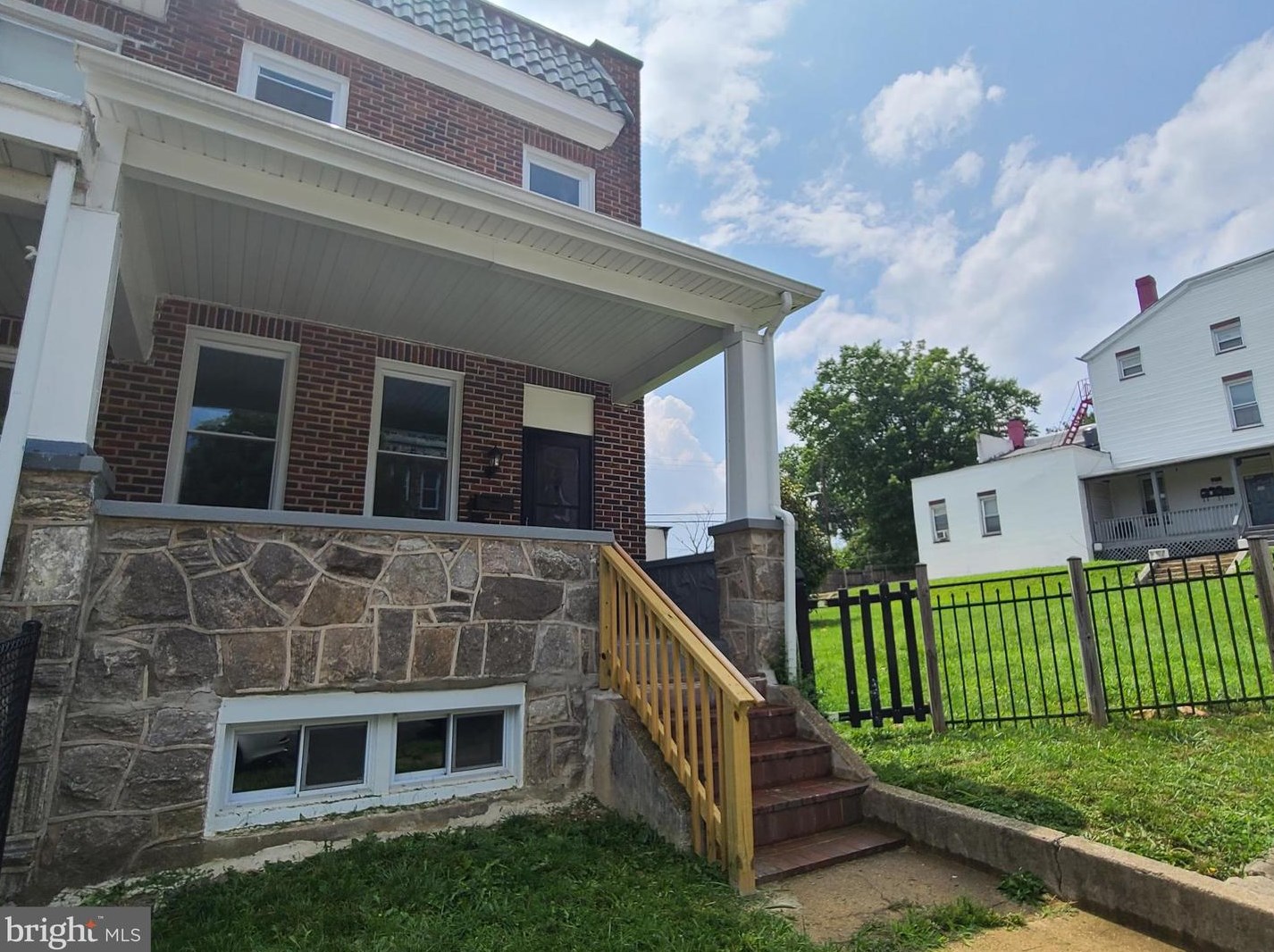1511 Gorsuch Ave, Baltimore, MD 21218-4910