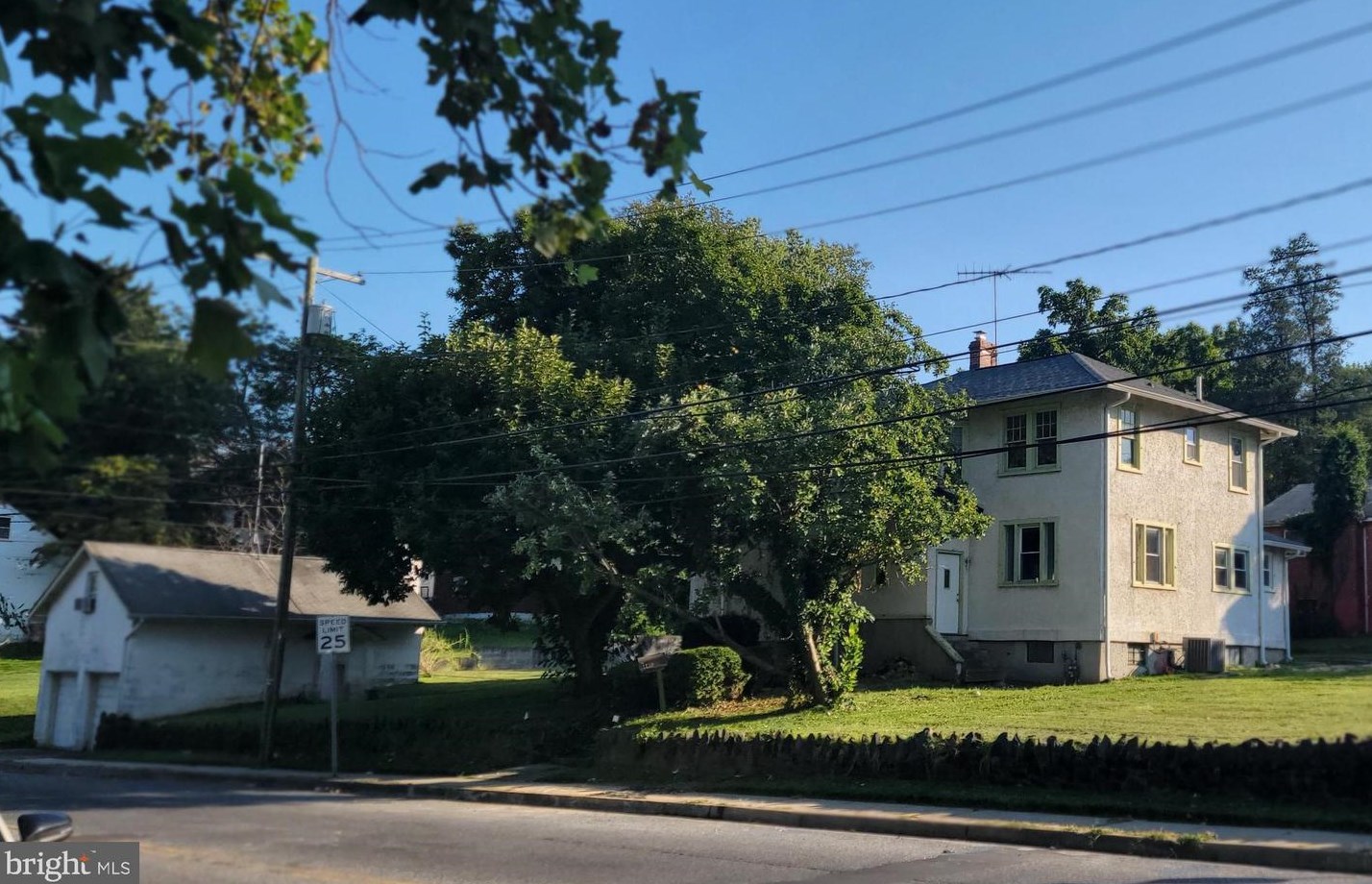 4401 Hamilton Ave, Baltimore MD  21206-3644 exterior