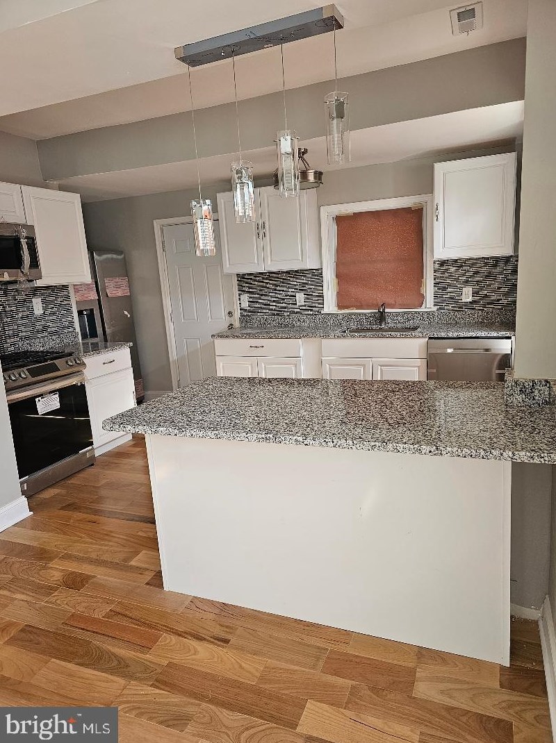 4610 Bayonne Ave, Baltimore MD 21206-2836 exterior