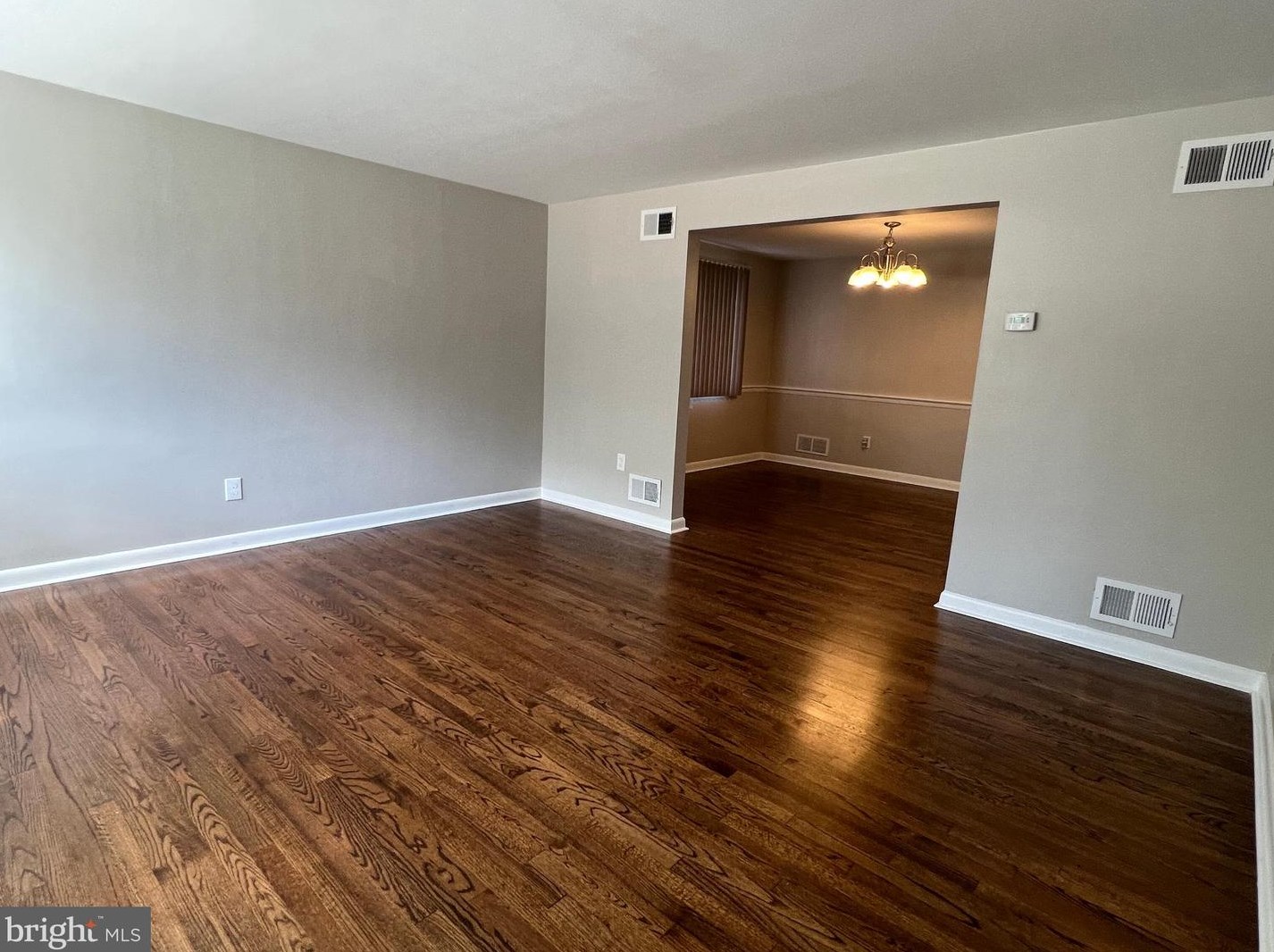 6211 Hilltop Ave, Baltimore, MD 21206-2321