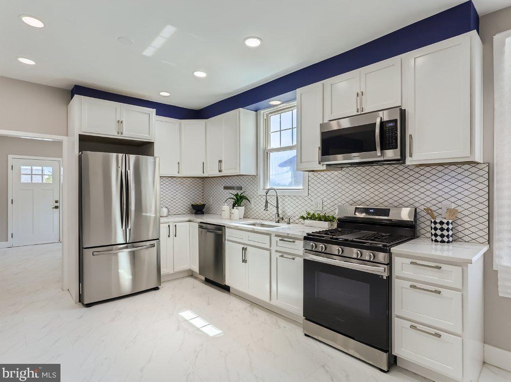 6204 Everall Ave, Baltimore MD  21206-1903 exterior