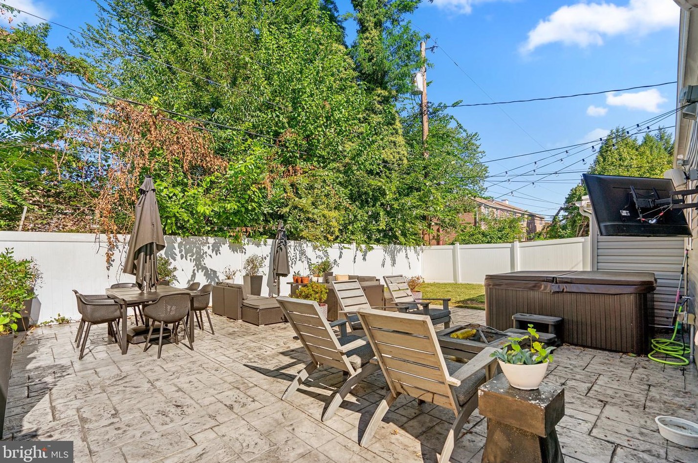 4406 Clydesdale Ave, Baltimore MD  21211-1207 exterior