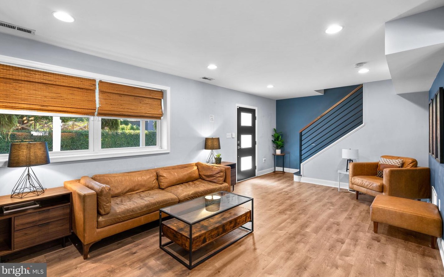 4406 Clydesdale Ave, Baltimore MD  21211-1207 exterior