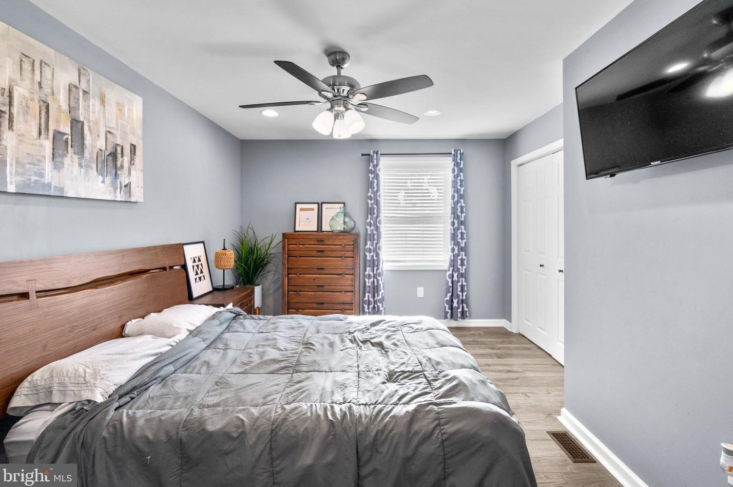 4406 Clydesdale Ave, Baltimore MD  21211-1207 exterior