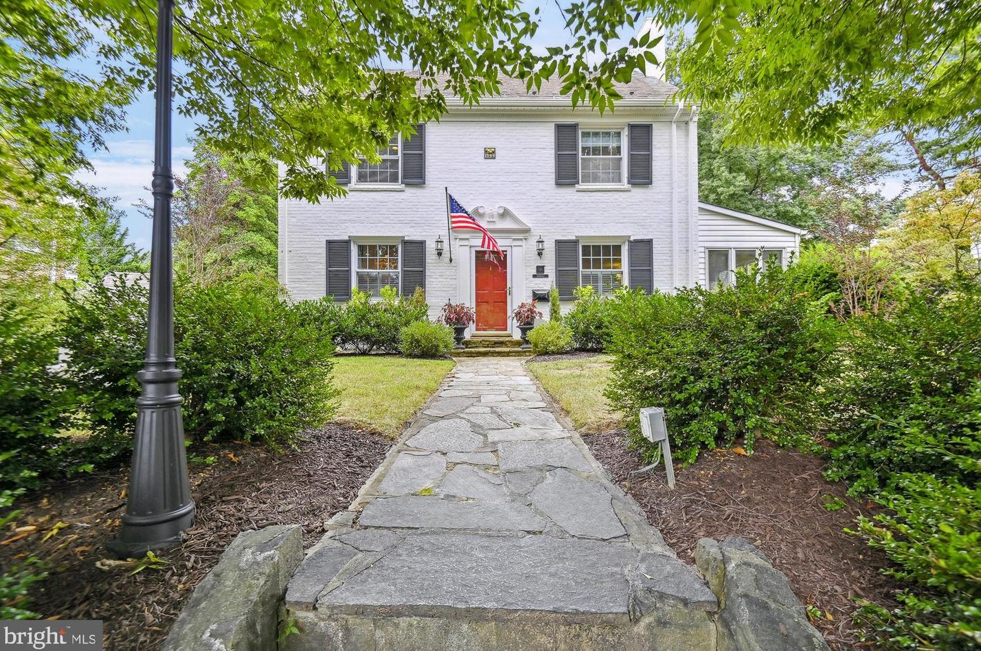 111 Bellemore Rd, Baltimore, MD 21210-1314