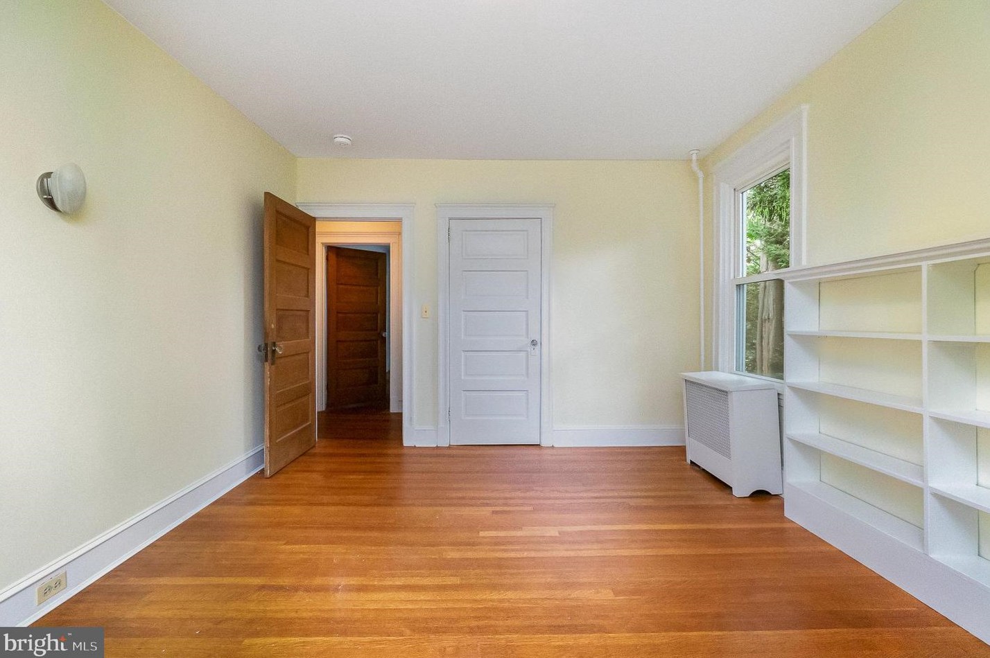 2701 Whitney Ave, Baltimore MD 21215-4026 exterior