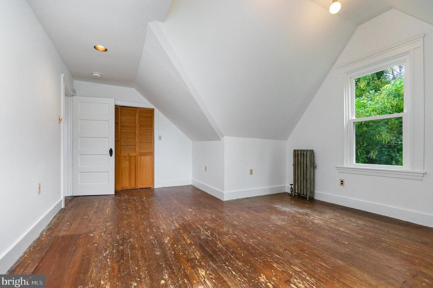 2701 Whitney Ave, Baltimore MD 21215-4026 exterior