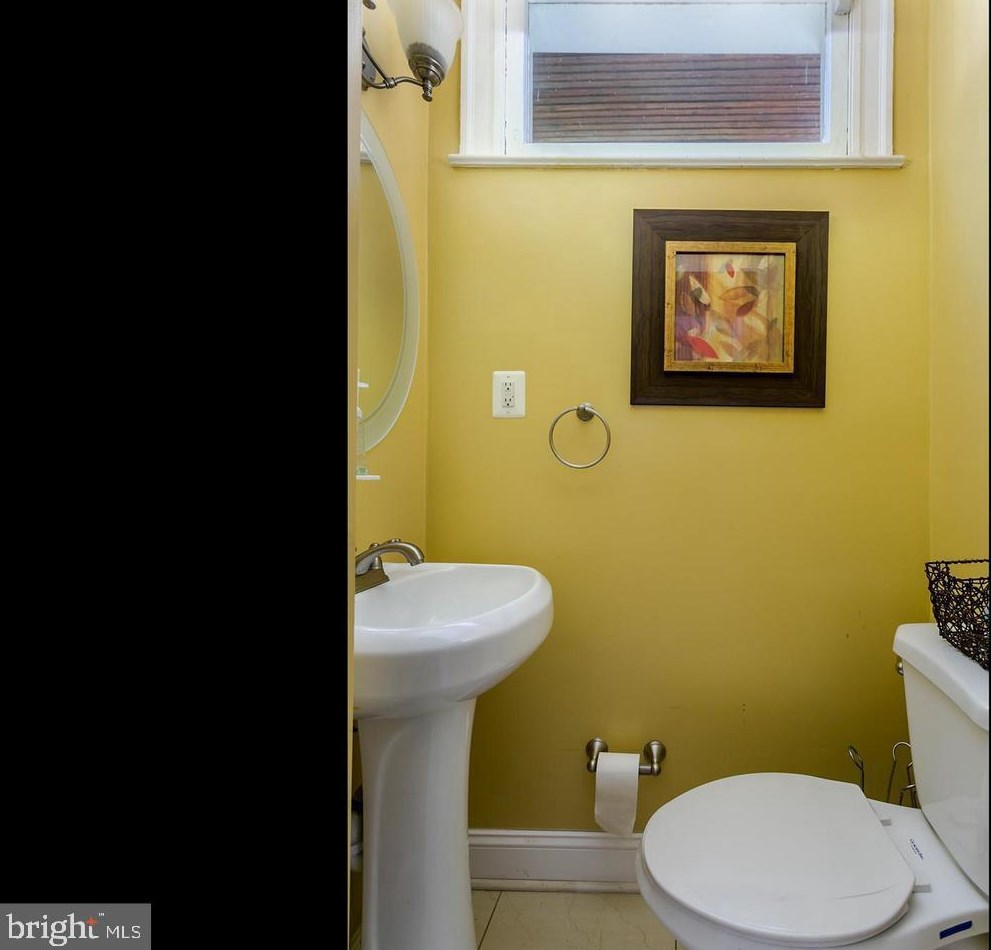 3205 Howard Park Ave, Baltimore MD 21207-6741 exterior