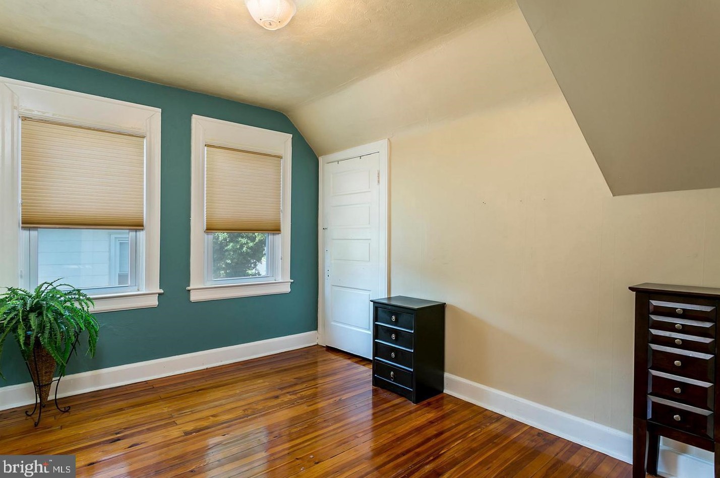 3205 Howard Park Ave, Baltimore MD 21207-6741 exterior