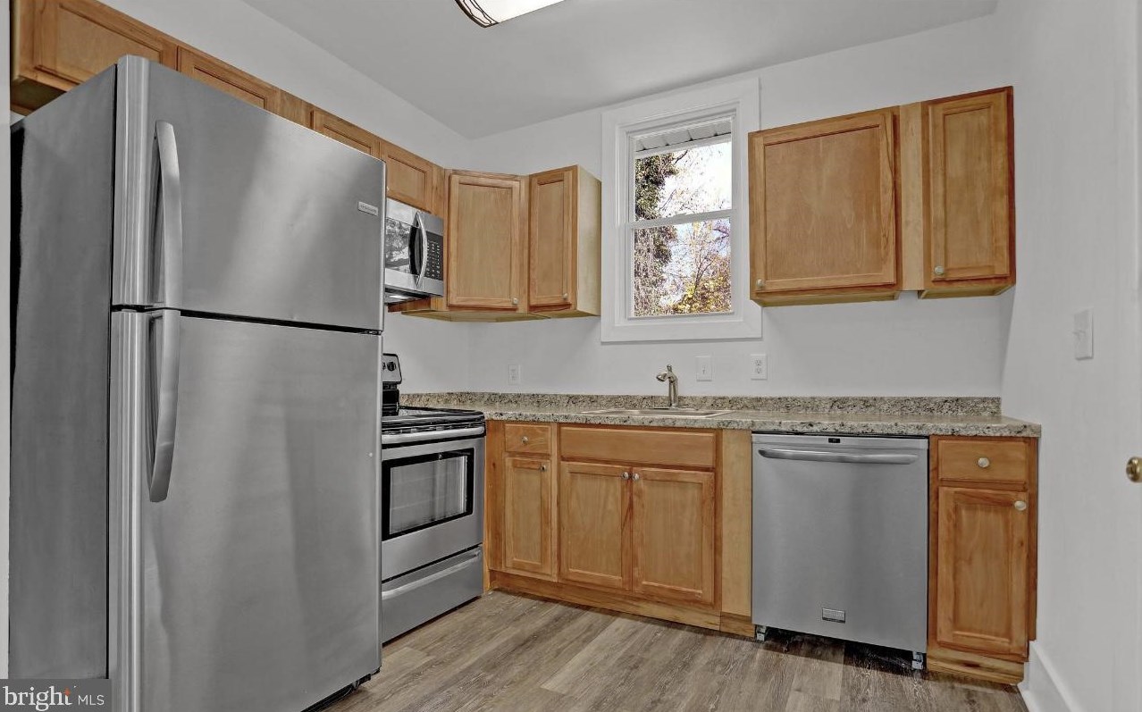 5303 Midwood Ave, Baltimore MD  21212-4304 exterior