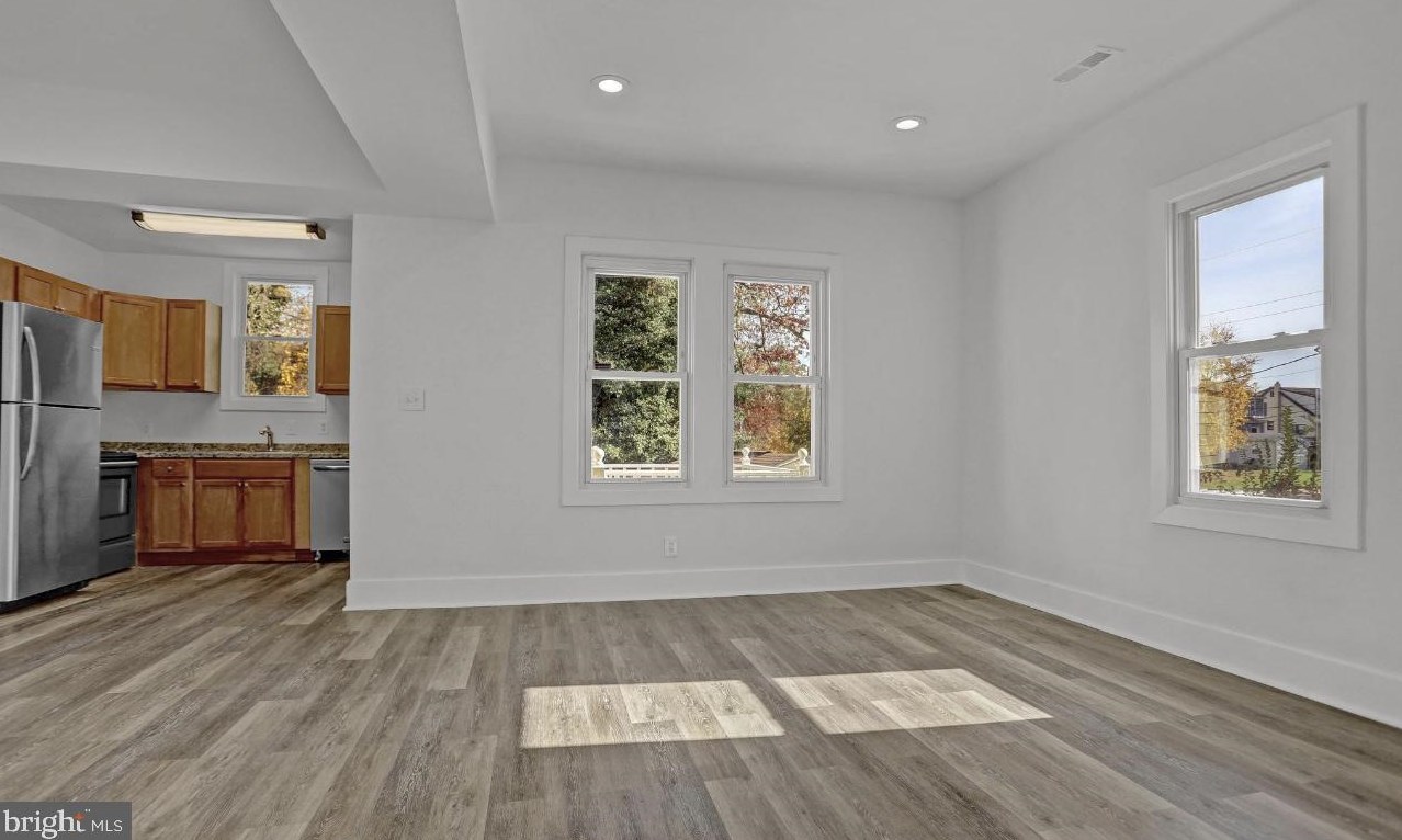 5303 Midwood Ave, Baltimore MD  21212-4304 exterior