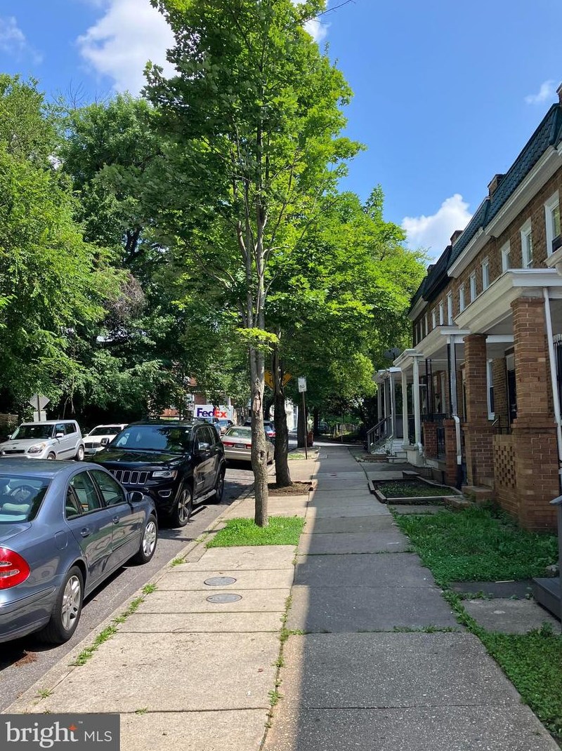 3037 Frisby St, Baltimore, MD 21218