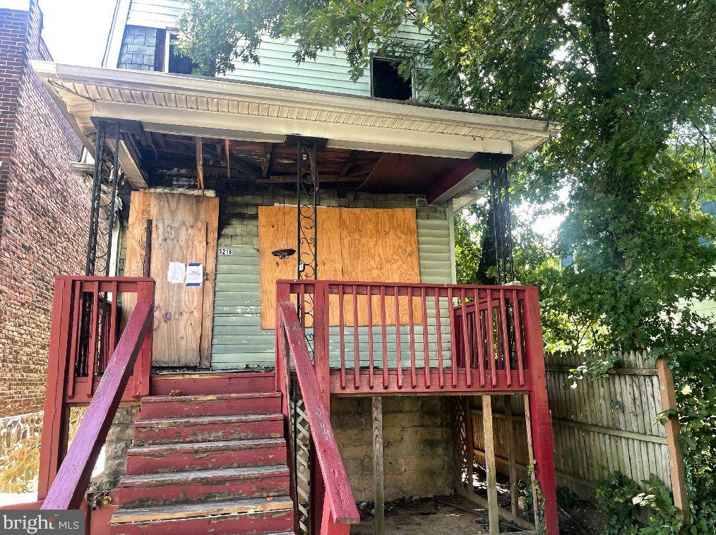 5218 Cuthbert Ave, Baltimore, MD 21215-5025