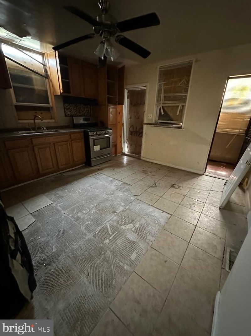 3445 Harwell Ave, Baltimore MD  21213-1214 exterior